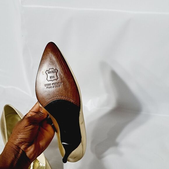 Stuart Weitzman   - Picture 8 of 11